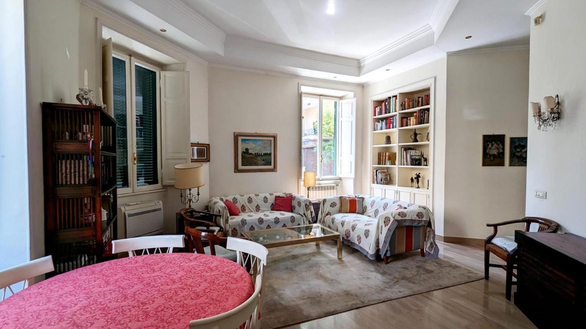 Appartamento Beautiful 2-bed In Roma