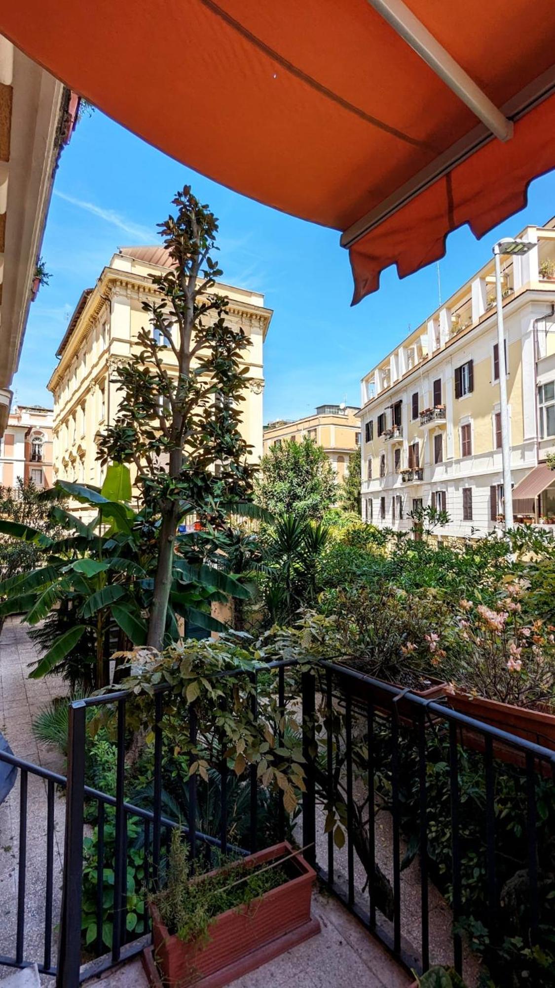Appartamento Beautiful 2-bed In Roma