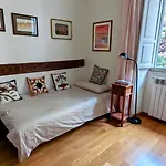 Beautiful 2-Bed Apartment In Roma