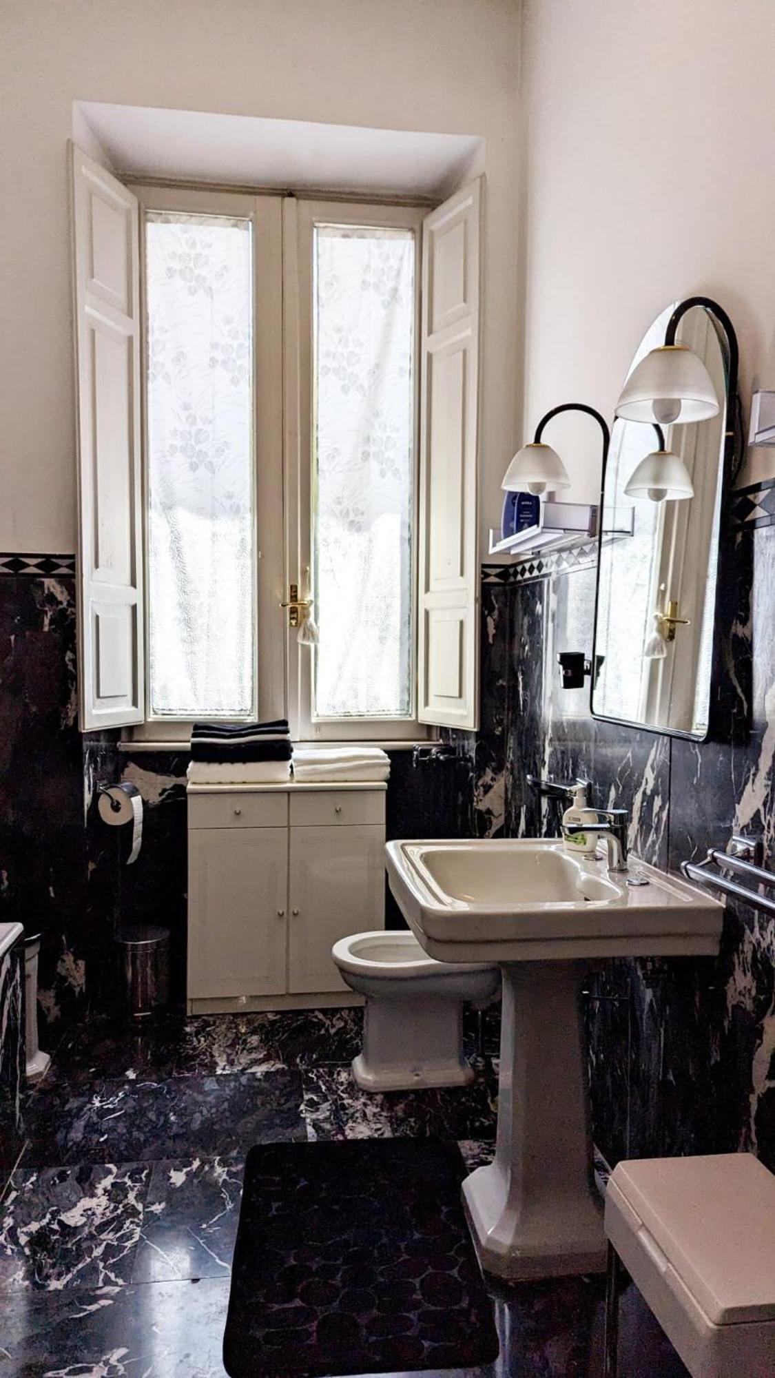Beautiful 2-bed In